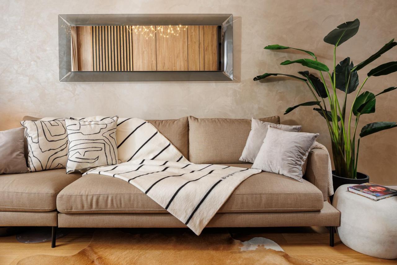 Pure Living Apartment W. Private Parking Brașov Exterior foto
